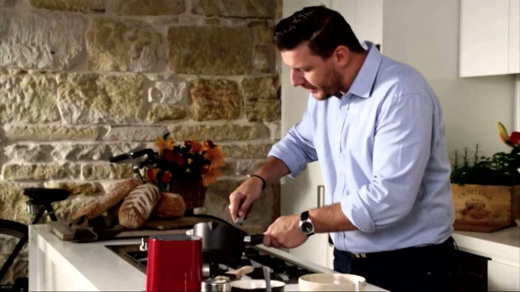 Manu Feildel's French Favourites - Raspberry Souffle.