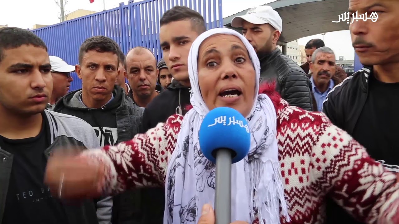 غضب عارم بعد إغلاق معبر بني أنصار في وجه المغاربة