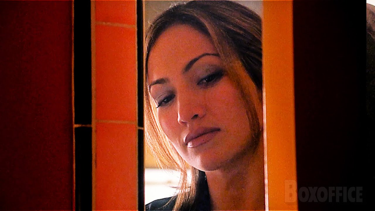 El sueño de J-Lo es George Clooney en una bañera | Un romance peligroso | Clip en Español