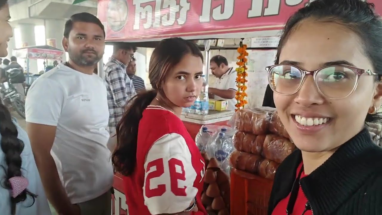 Mumbai to Lucknow journey 🚉🧿🍁#MumbaiToLucknow#MumbaiToLucknowChoti#MumbaiToLucknowStyle