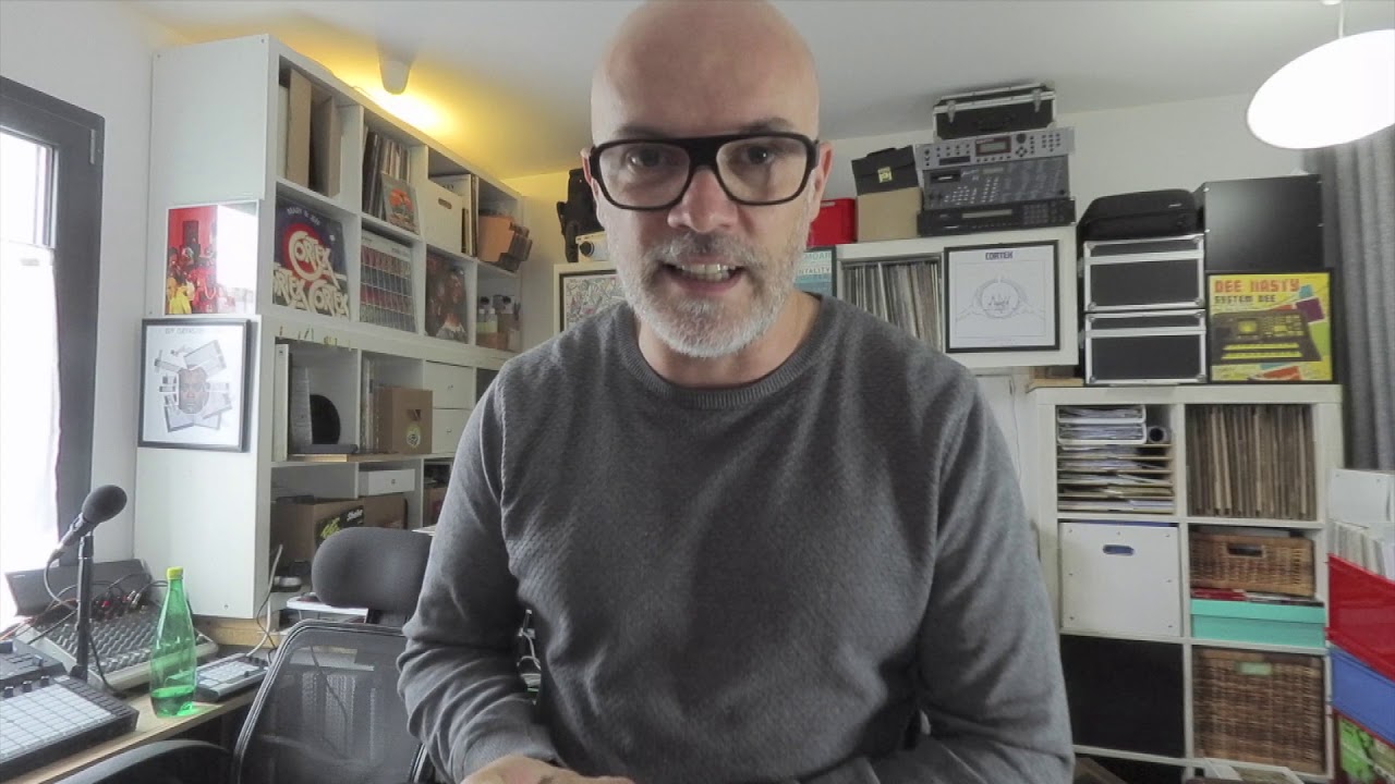 MPC LIVE 2 vs MPC4000 (Sampling Vinyl)