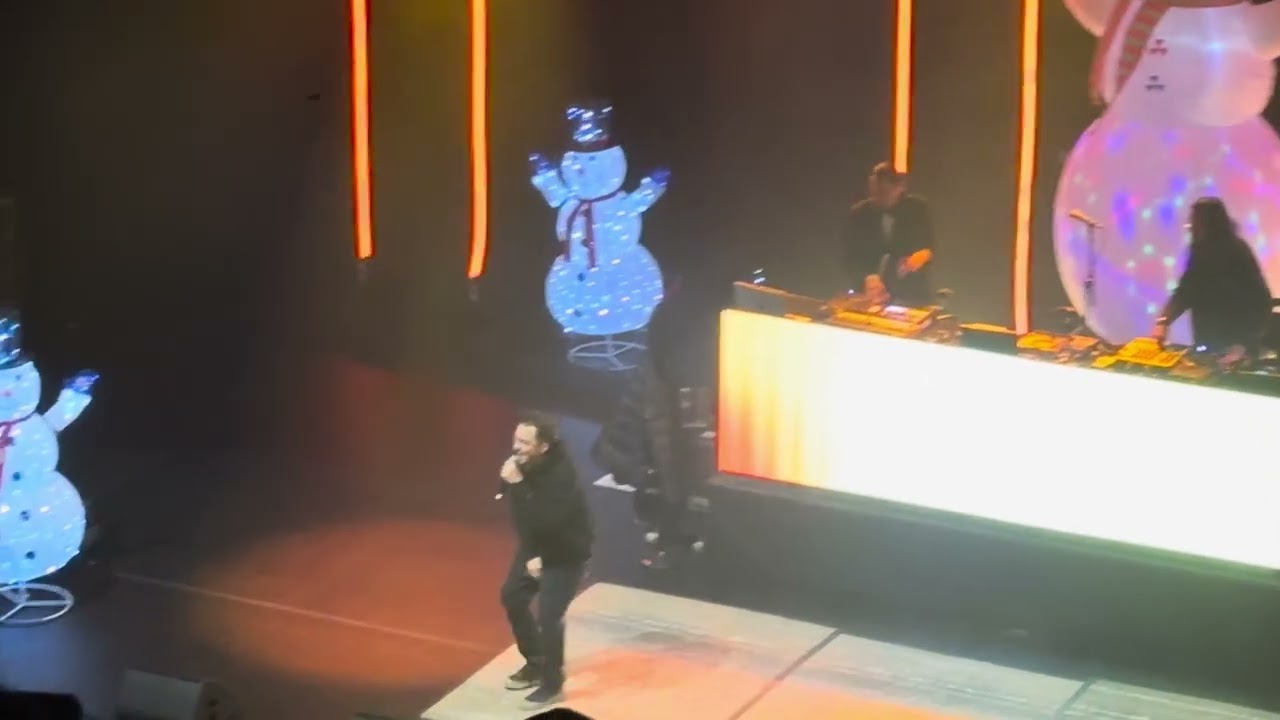 Atmosphere sunshine live in downtown Los Angeles 
