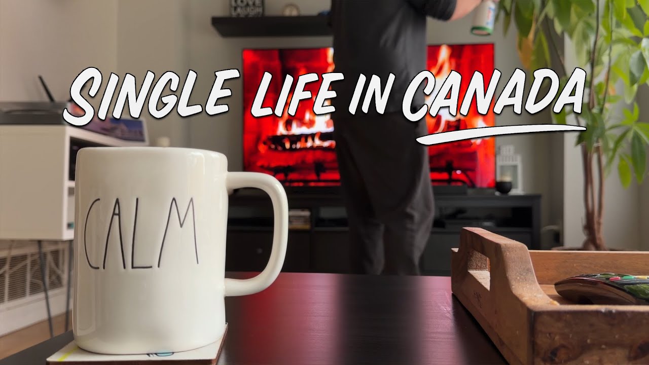 Living Alone in Canada 🇨🇦 | A Quiet, Stormy Toronto Weekend - Cozy Food, First Snow & Slow Moments