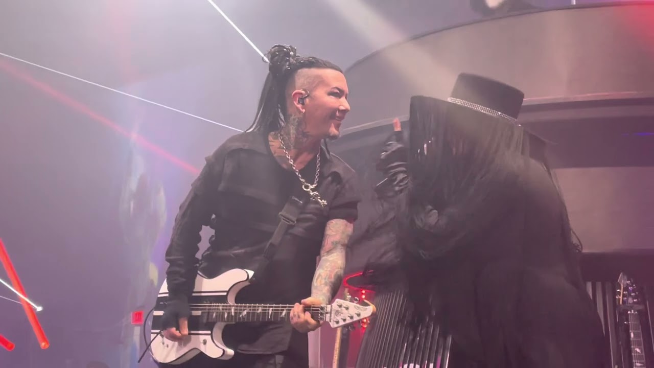 ASHBA - Hypnotic feat Cali Tucker [Best Show Las Vegas  2023] Area15 #lasvegas  Best Guitarist