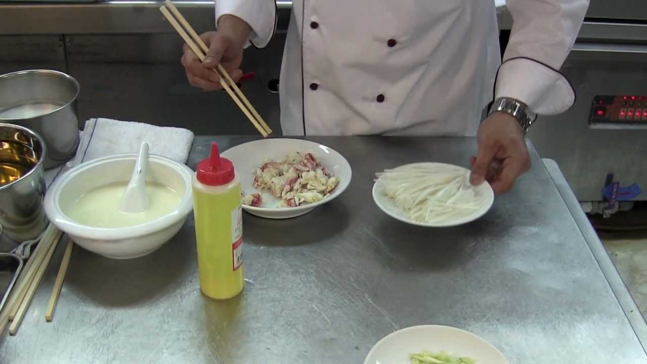 Chow Lap Yan cooks at Lei Garden in Hong Kong