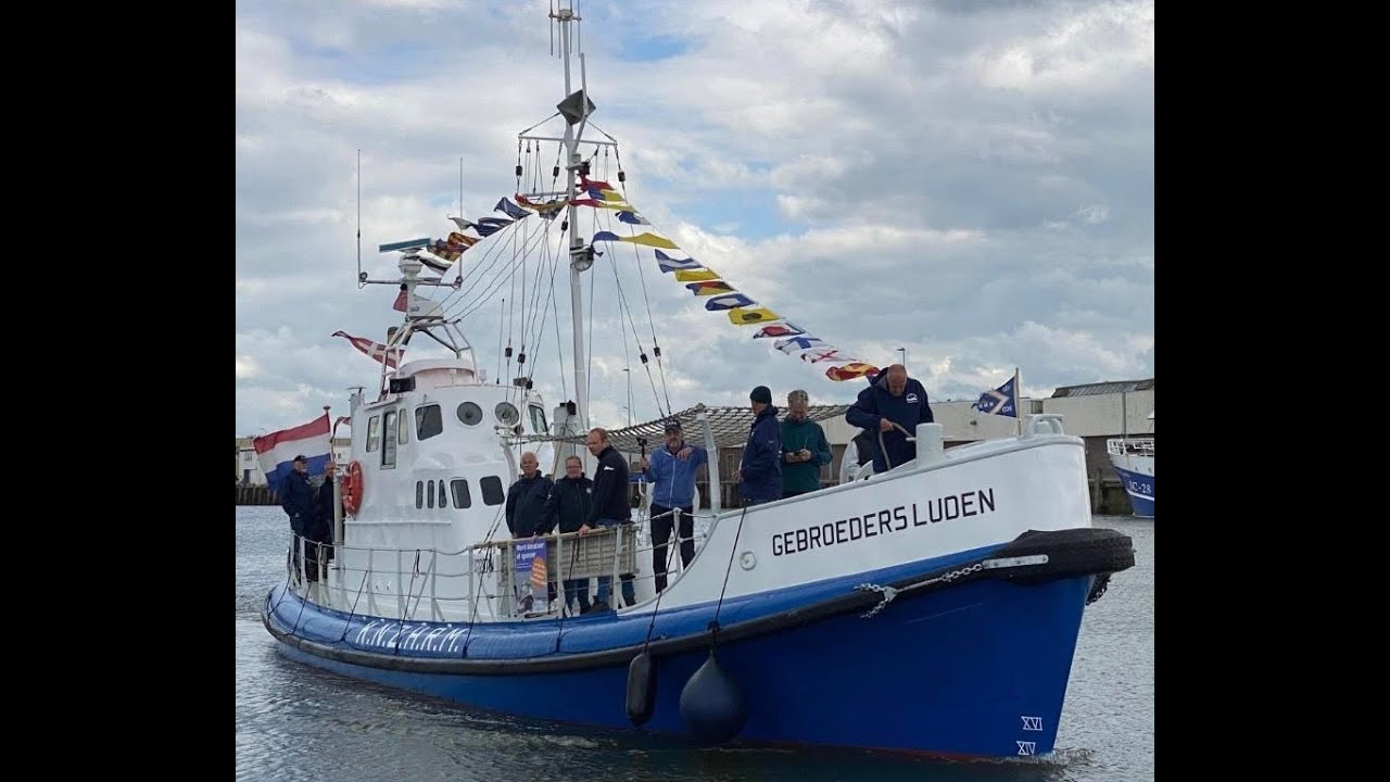 Reddingboot Gebroeders Luden viert 60-Jarig in de haven van Lauwersoog