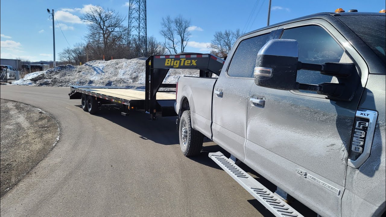 JDS Vlogs picking up a new trailer.