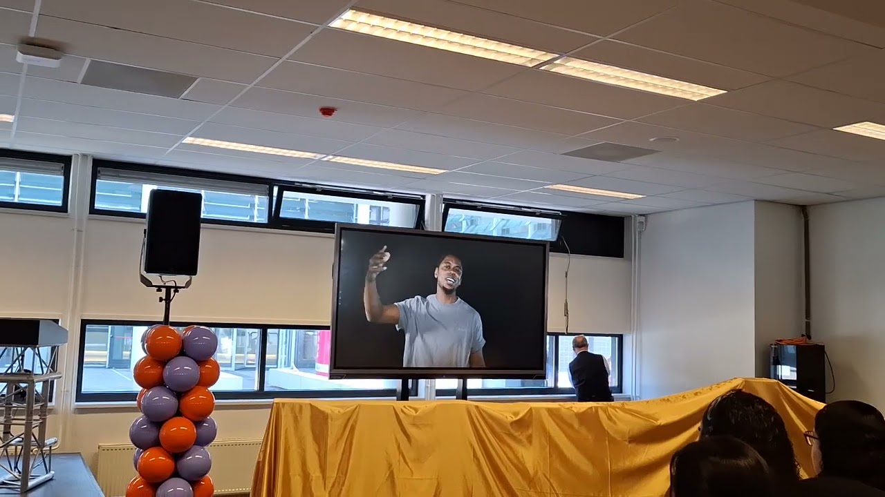 onthulling nieuwe naam ROC Tilburg - Yonder op kasteeldreef