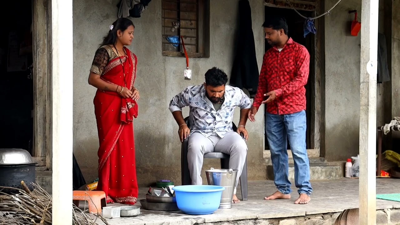 सावकाराची जबरदस्ती 😭 घरी येऊन दिली धमकी #emotional #ytshortsindia 