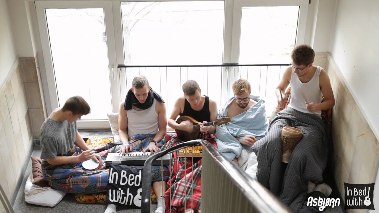 Asbjørn - Bones Bad Bones - acoustic for In Bed with at Reeperbahn Festival 2012