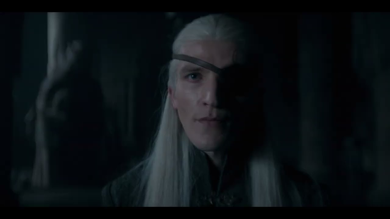 Helaena and Aemond meet at the throne's room - 