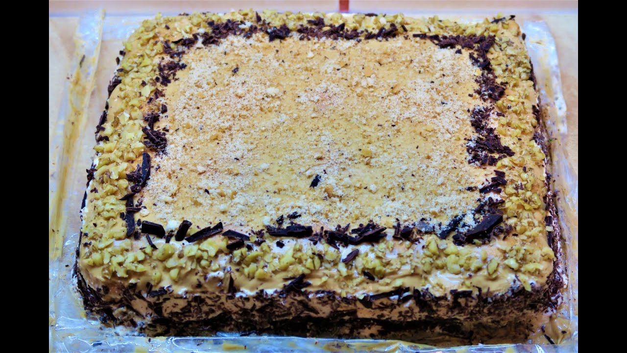 KARAMELINIS TORTAS SU ŠOKOLADU IR RIEŠUTAIS (NEREIKIA KEPTI)