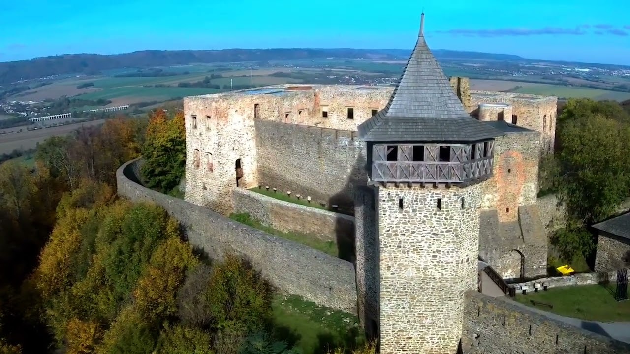 Helfštýn / Helfenstein. One of Europe's largest castles.