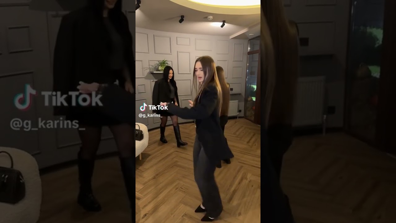 Caliente inna By karina #Caliente #calientedance #inna #music #flip #karina