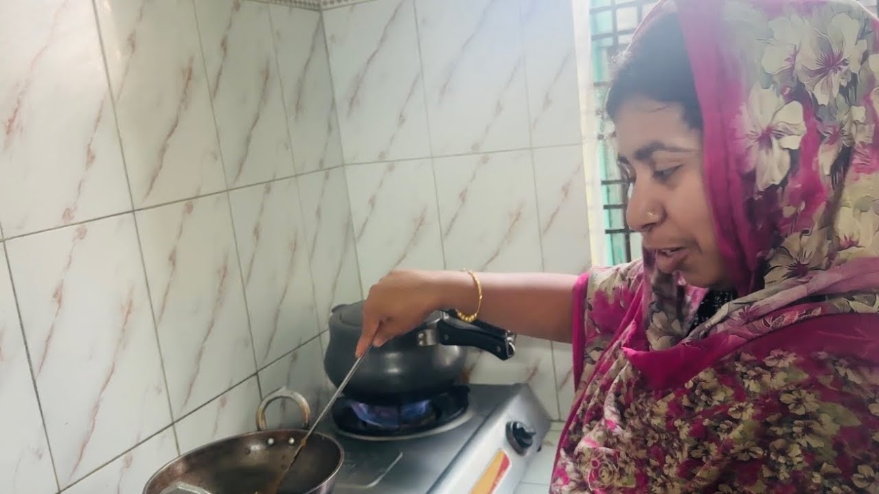আজকে মজার মজার খাবার রান্না করলো খালেদা । Sadia’s daily vlog. 