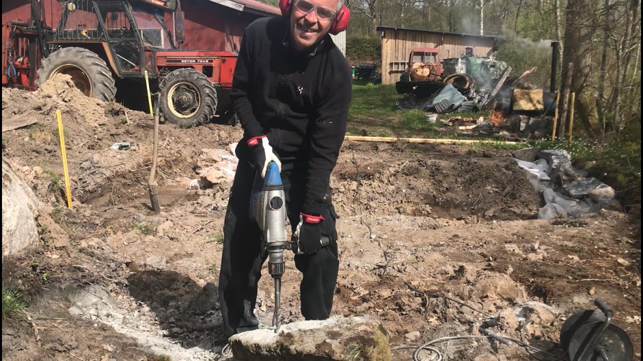 Sten spräckning med Spräck kilar / Stone splitting with rock wedges
