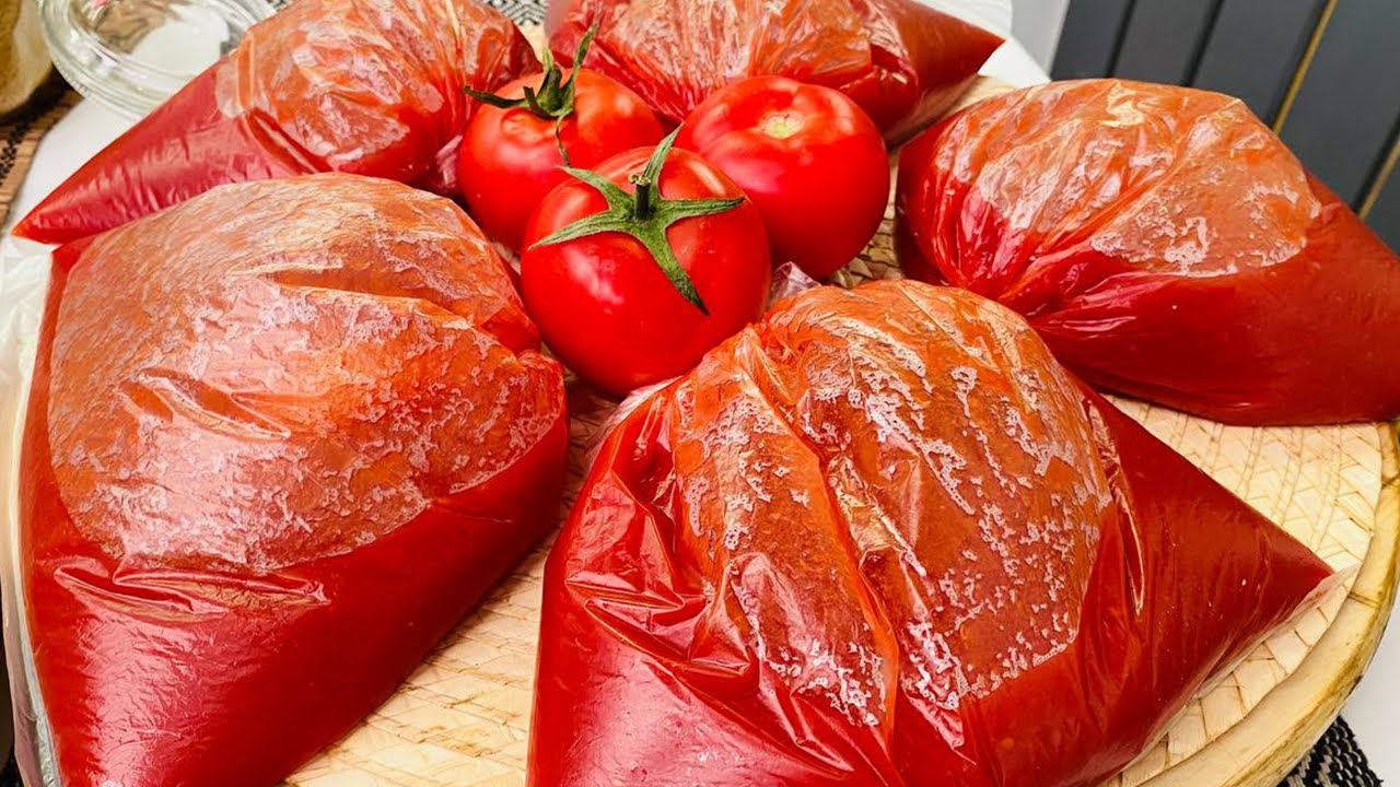طريقة عمل صلصة الطماطم في البيت بطعم ولون خطير | العزومة مع الشيف فاطمة أبو حاتي