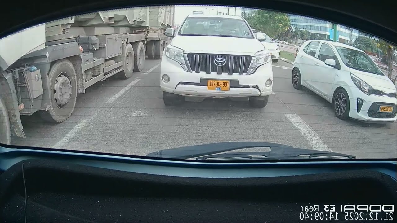 CRAZY DRIVING IN ISRAEL 718