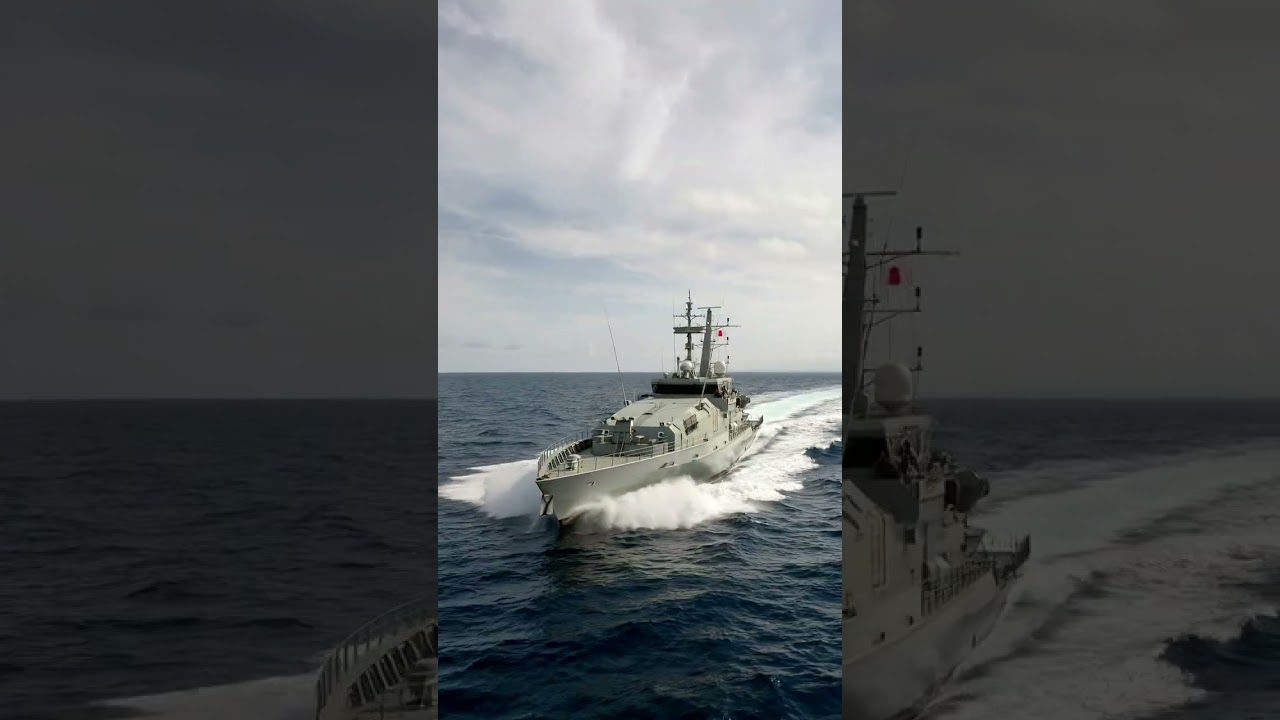 Australian Navy Warship at Sea 🇦🇺⚓#AustralianNavy #RoyalAustralianNavy #Warship  #Military #Defense