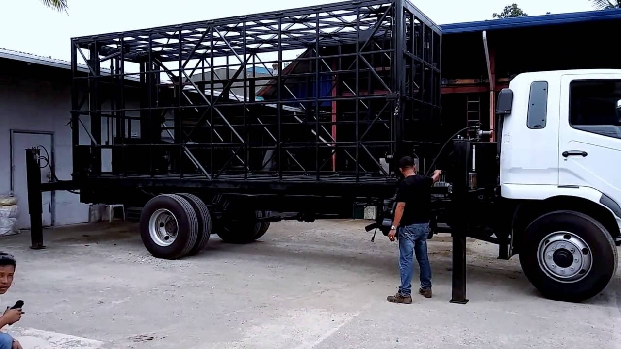 MOBILE HYDRAULIC STAGE  by:  CEBU HYDRAULICS