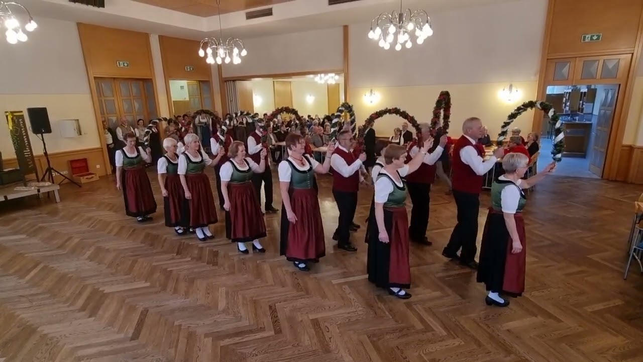 Seniorenball 2025 Steinakirchen/Forst, Bogentanz