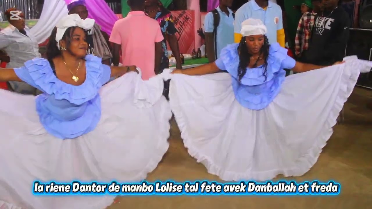 Oh oh oh gade sa manbo Lolise fè nn fet Danballah et freda a