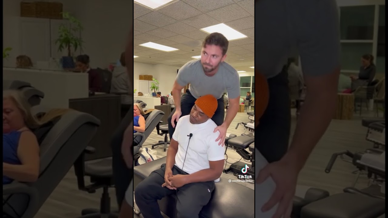 20 YEARS OF NECK PAIN! *INSANE* Cracks! #chiropractor #cracks #adjustment #health #shorts