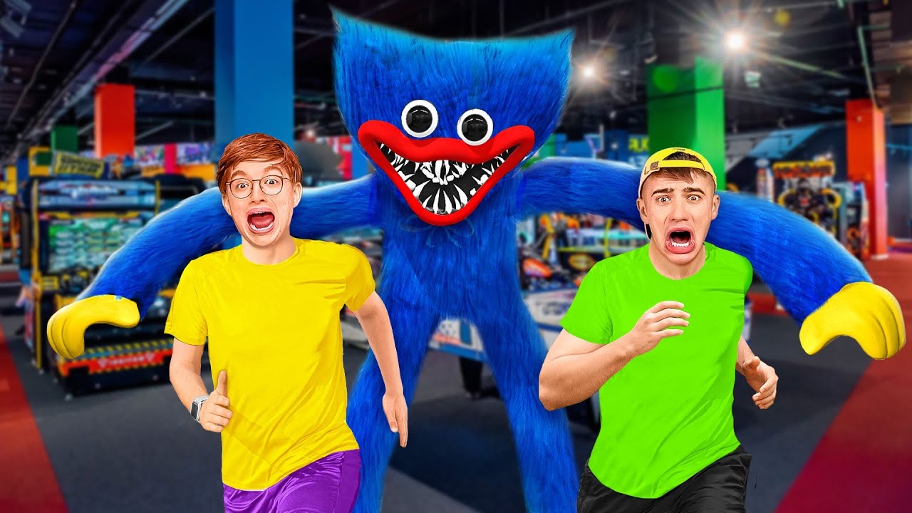 WIR WERDEN VON HUGGY WUGGY IM SPIELZENTRUM GEJAGT !