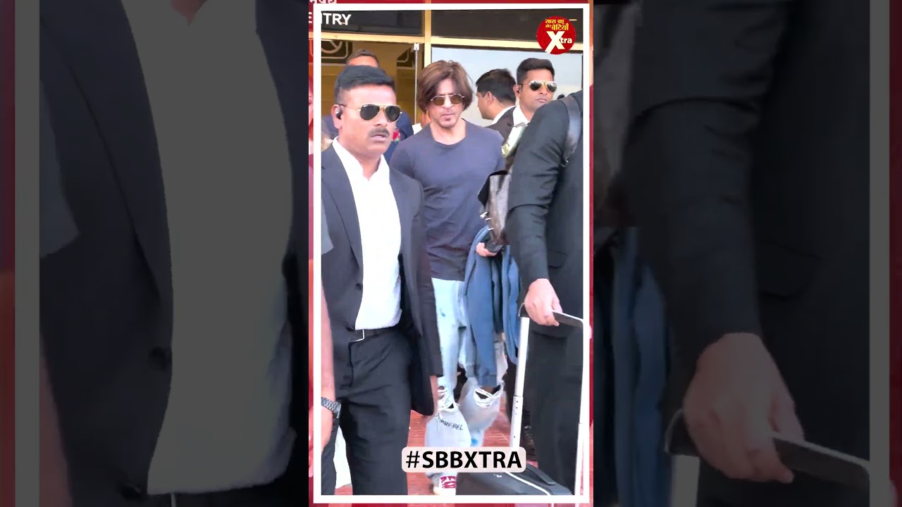 Shah Rukh Khan At Jamnagar Airport For Pre Wedding Festivities Exclusive | SBB Xtra Shorts