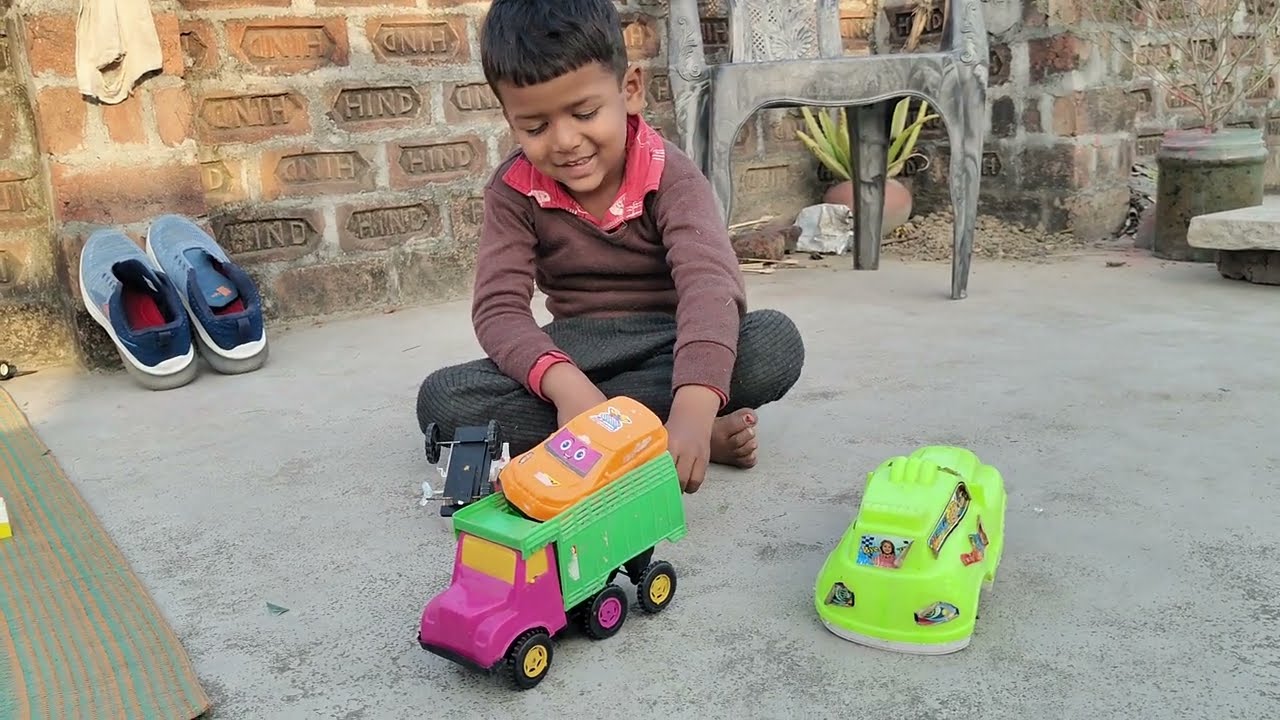 धनुष का ट्रैक्टर 🚜 टूट गया | Toy Tractor & Car Fun | Praghati Toys