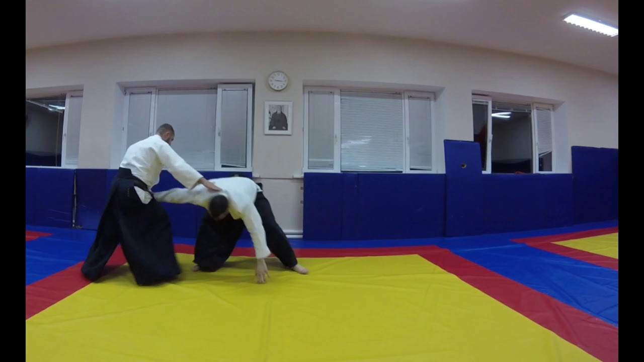Shomen uchi, uchi kaiten nage