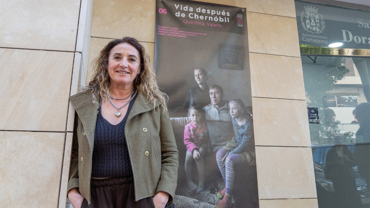 Quintina Valero muestra en FotoFest Cartagena la visión más humana de Chernóbil 40 años después ...