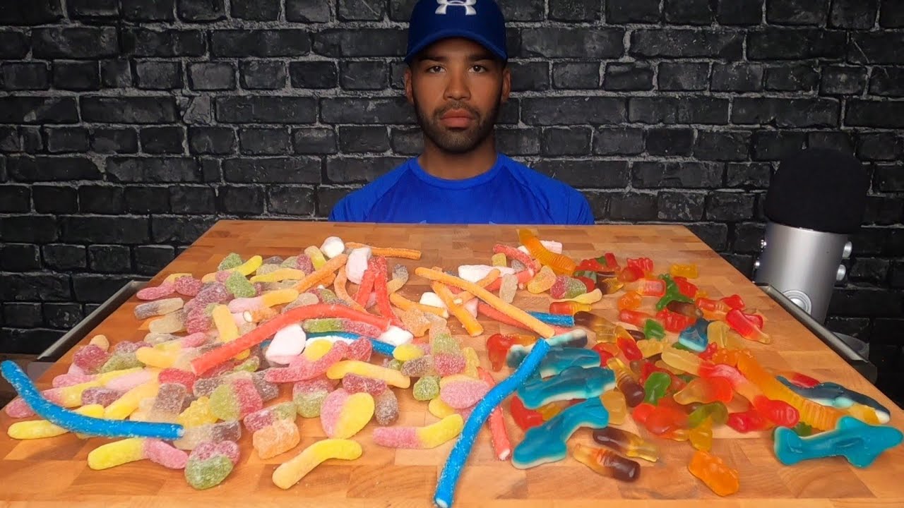 (ASMR) CANDY MUKBANG