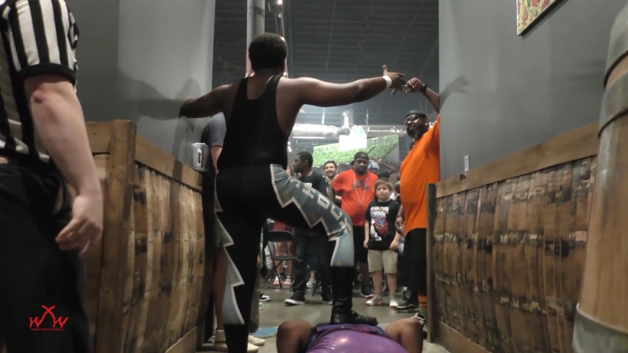 XWW: Xtreme Heatwave 2024 - (c) vs. Elliot Shock (June 14, 2024)