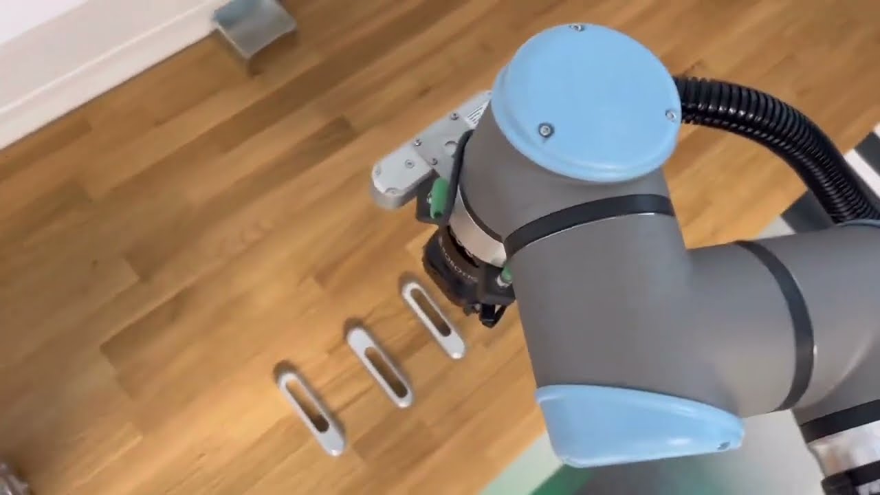 Robot Center ER FLEX Mobile Cobot Material Handling Application   Warehouse   Enabled Robotics