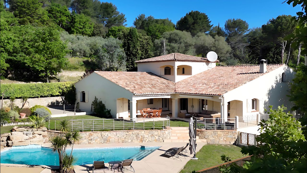 Briel & Partners Draguignan - Villa 220 m² sur 4000 m² - Ref. 4215 - 822 000 €