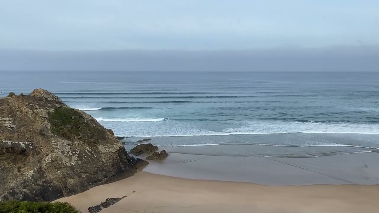 Surfing Odeceixe, Portugal