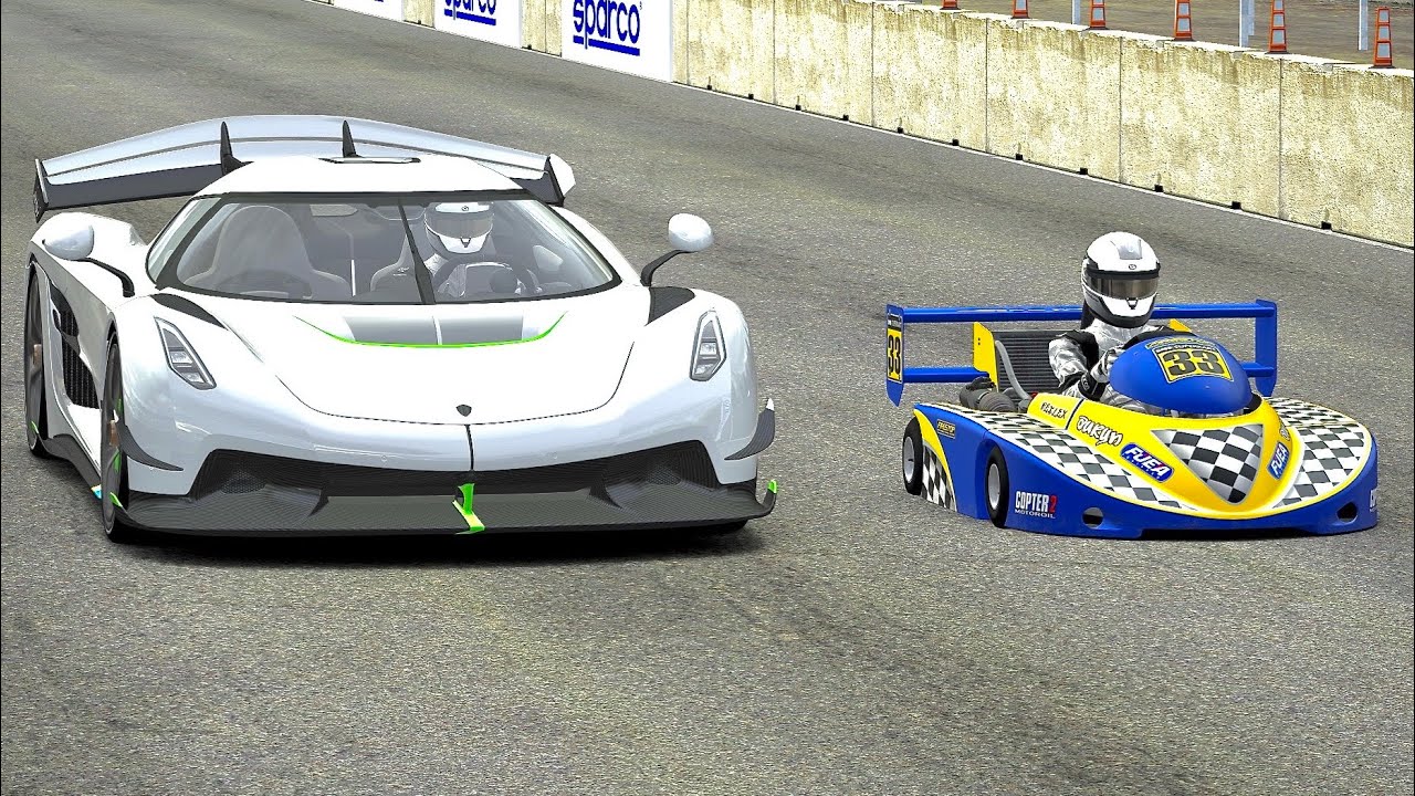 Koenigsegg Jesko vs Superkart 250cc - Drag Race 2KM