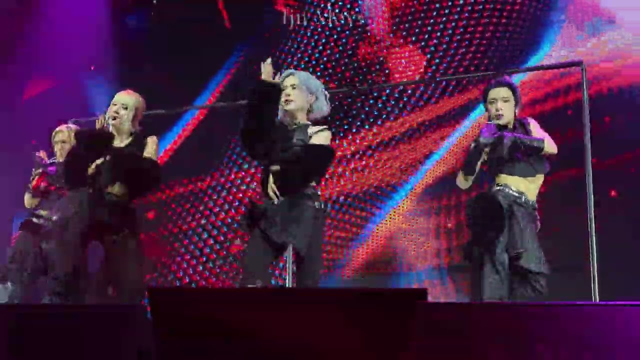 260107 1st fan concert [First Love] XLOV - Hush
