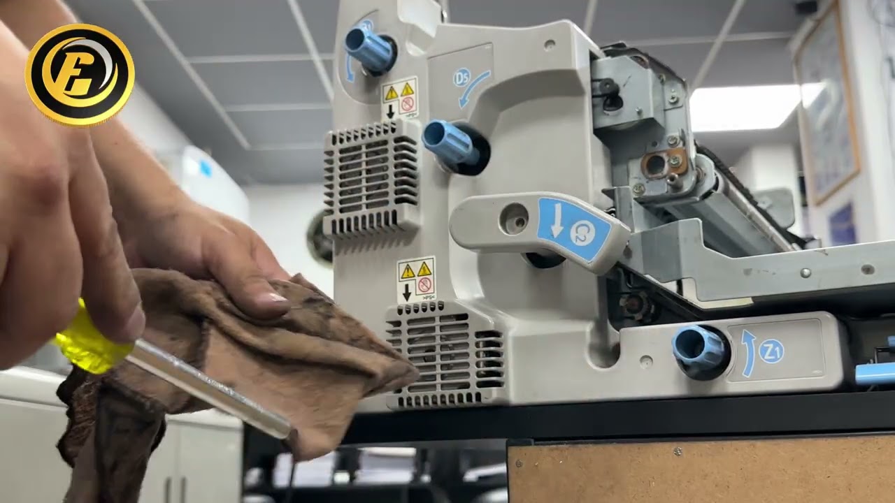 PRO 8100 LIMPIEZA DE BANDA DE SALIDA DE PAPEL PARTE 2