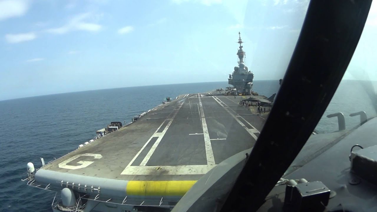 US Navy E-2C recovering aboard R91 Charles De Gaulle