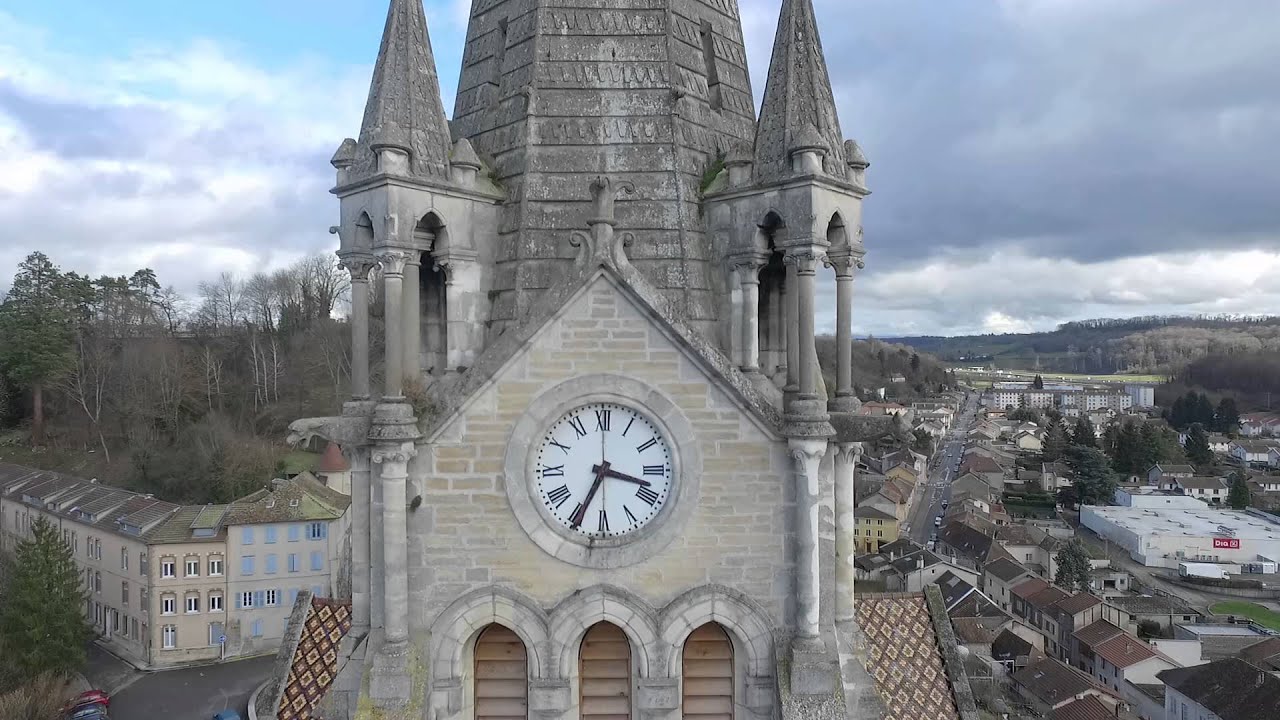 La tour du pin vue de haut (by DRONE A GOGO)