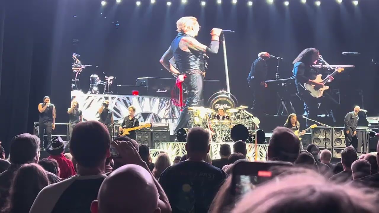 David Lee Roth Live! Unchained 2025