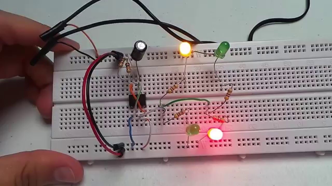 Aula03 - Montagem de Circuito Pisca Pisca Led Com 555