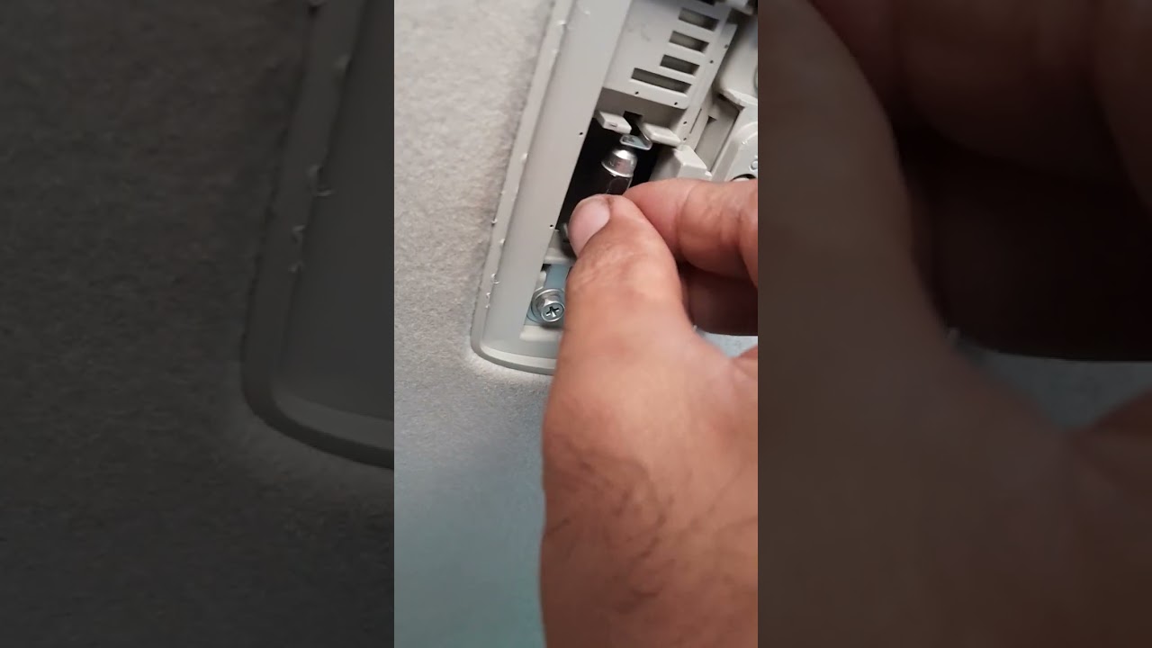 Tutorial mengganti bohlam lampu kabin  atau lampu plafon Honda freed dan merek lain