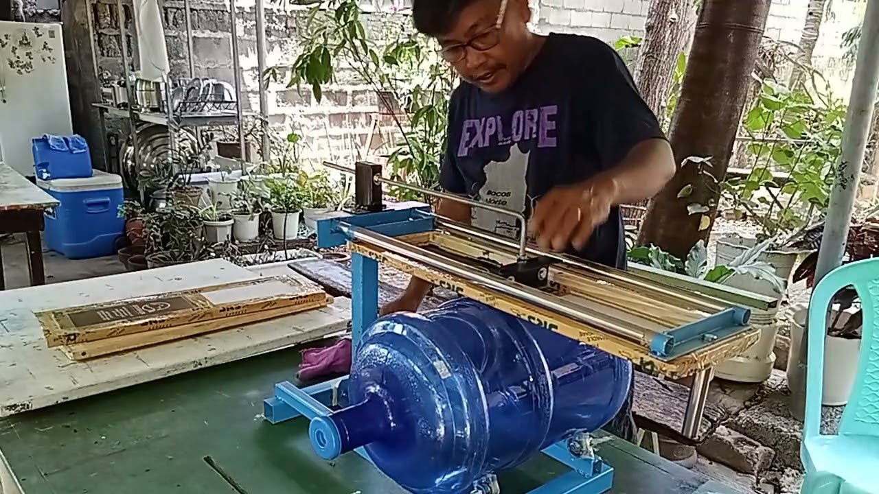 ROUND WATER CONTAINER PRINTING