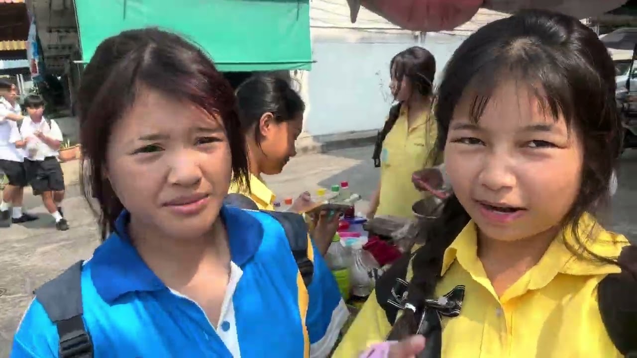 Vloc วันสุดท้ายยยยก่อนสอบและแยกย้าย | เก็บไว้ดูเผื่อคิดถึงกัน    3/14   109 