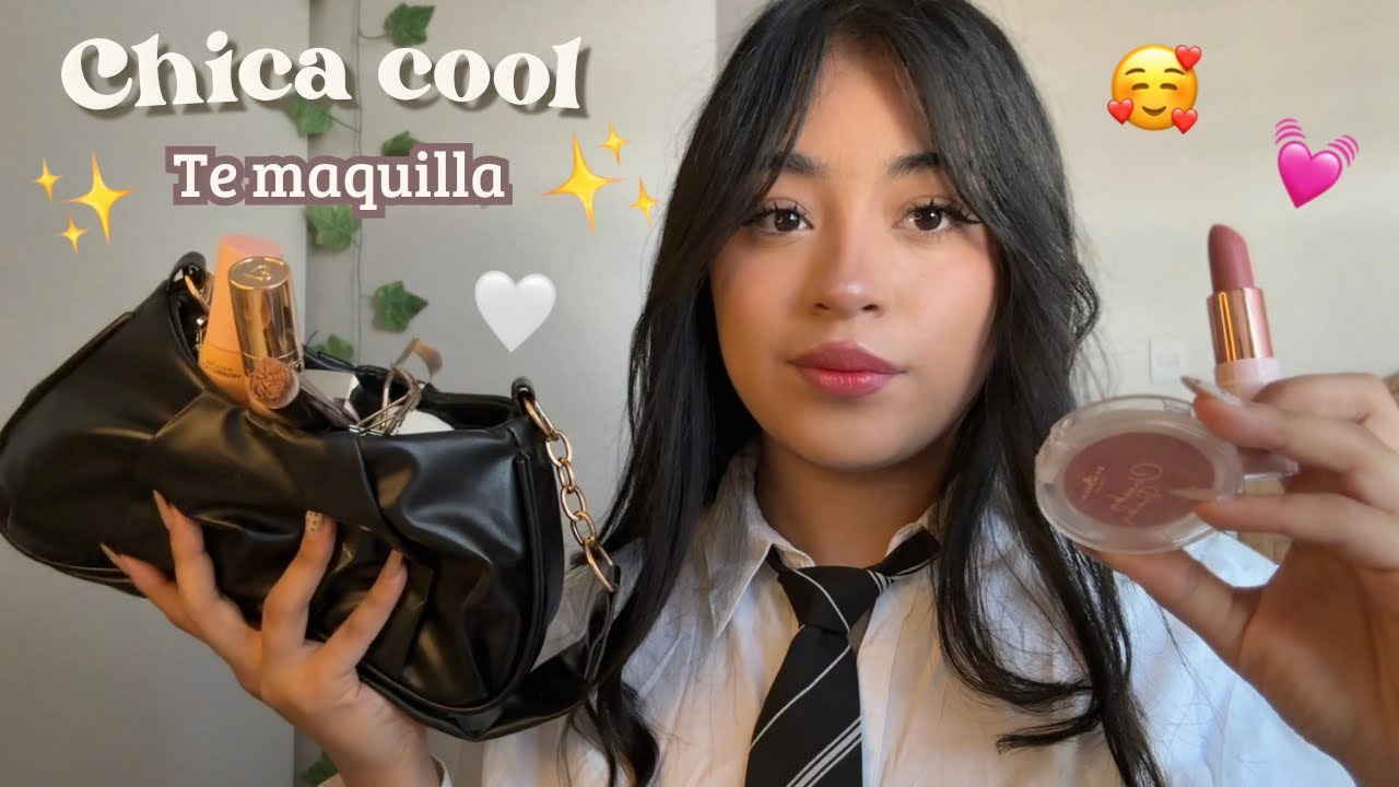 ASMR la chica popular y súper amable te maquilla en clase 📚🤭💄