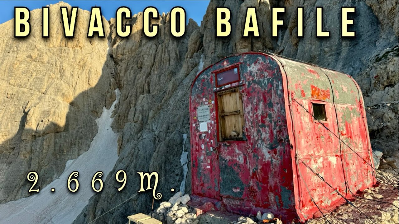 BIVACCO BAFILE 2.669 M. , GRAN SASSO , ALBA SULLA “CASETTA” PIÙ BELLA DELL’ABRUZZO!!
