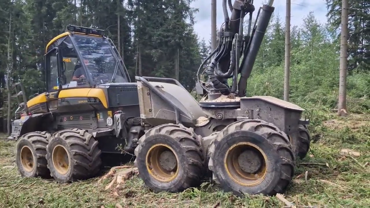 Ponsse Ergo 8w working -  normal day